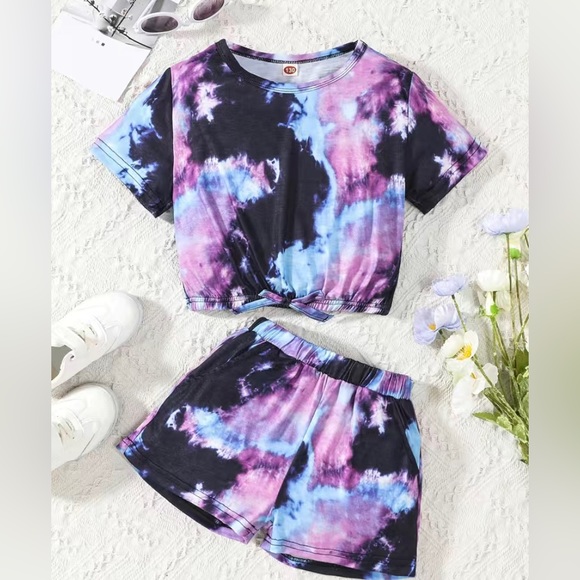 Girls Tye-Dye T-Shirt and Short Set for Summer Time Fun and Parties - Picture 1 of 7